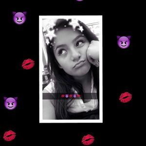 Meet your Posher, Alejandra